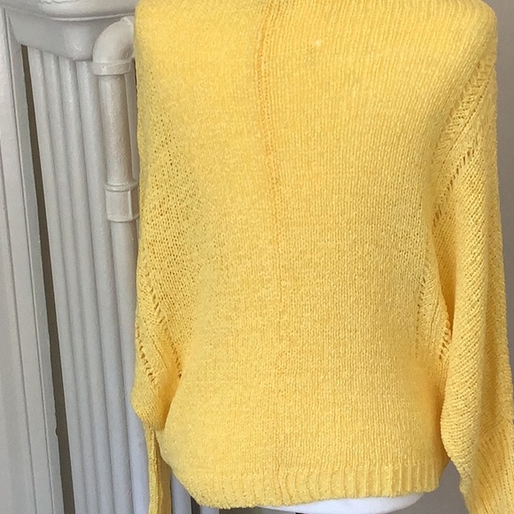 NWT yellow sweater - Picture 3 of 8
